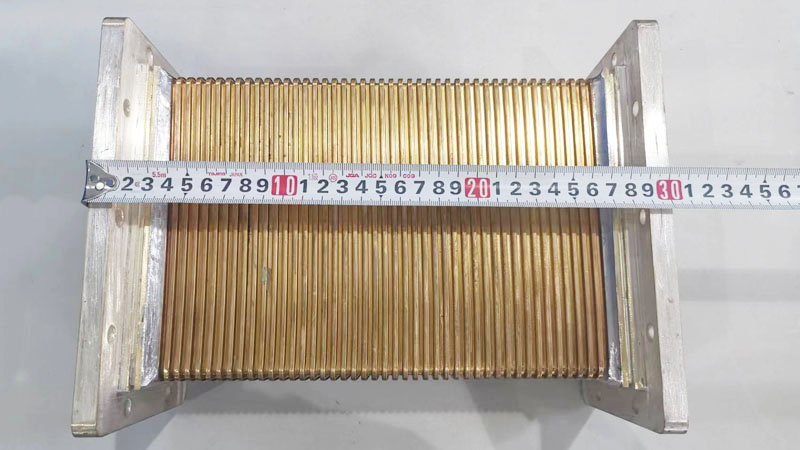 1.13-1.73 GHz, WR650 Seamless Flexible Non-Twistable Waveguide from Dolph Microwave